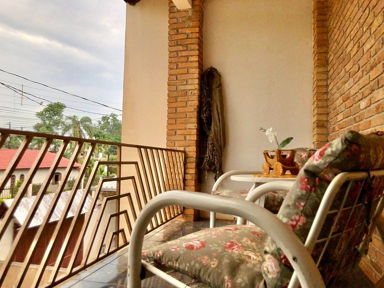 Casa com Piscina próximo ATRATIVOS/ wifi/ garagem