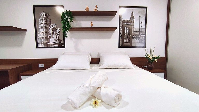 Lindo Studio/Cama KingSize/Centro/Garagem/Wifi