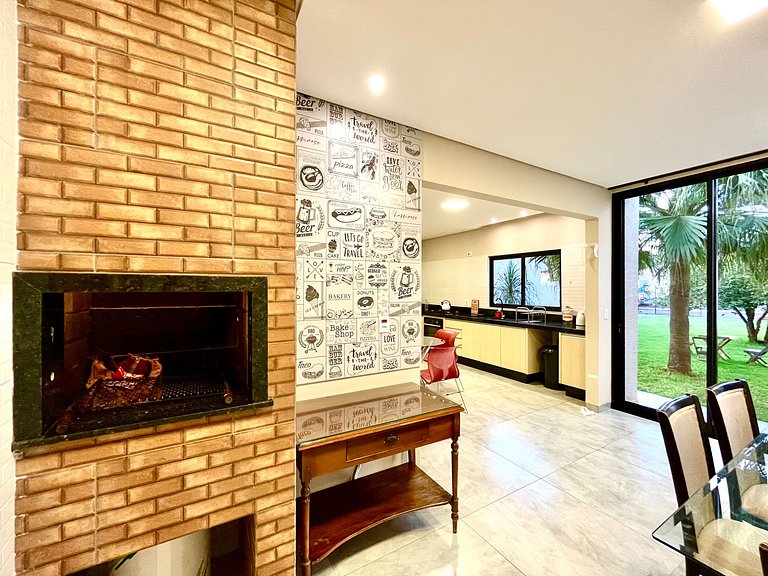 Casa Nova quintal amplo prox Cataratas e Centro