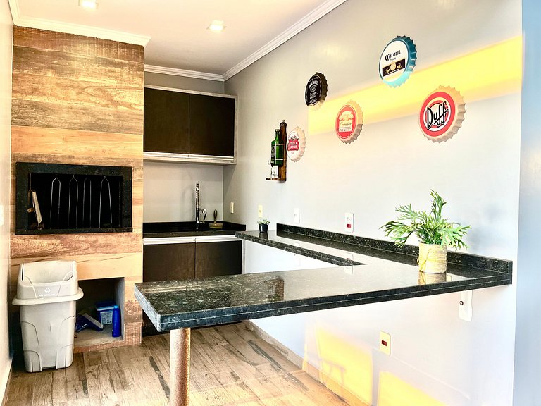 Casa com Piscina Ótima Localização para tudo