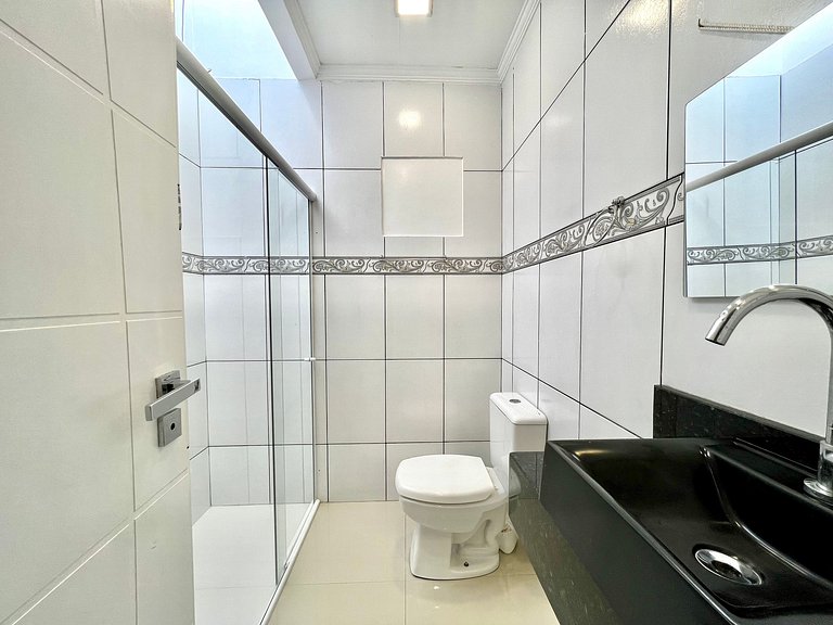 Casa com Piscina Ótima Localização para tudo