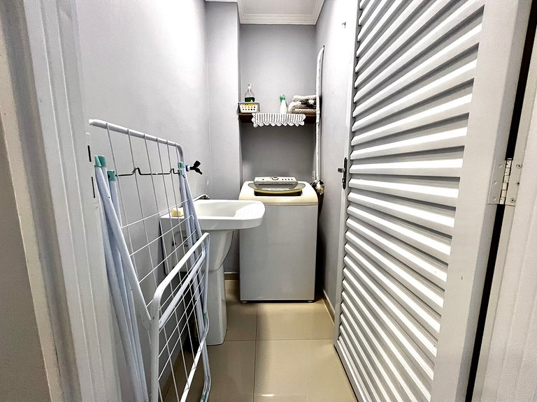 Casa com Piscina Ótima Localização para tudo