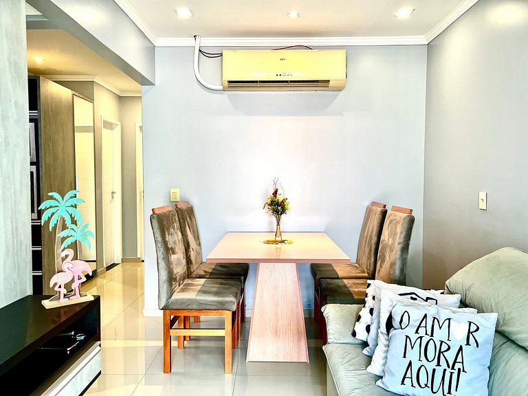 Casa com Piscina Ótima Localização para tudo