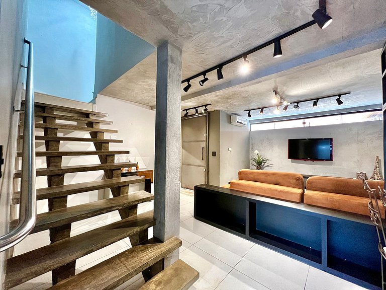 Casa com Piscina e churrasqueira 5 min do Centro