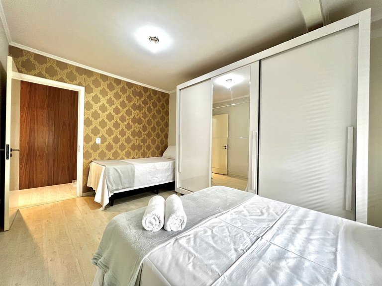 Casa com Piscina e churrasqueira 5 min do Centro