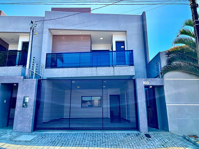 Casa ao lado Hospital Costa e Paraguai