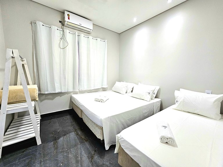 Casa Nova com 3 quartos / Churrasqueira / Banheira prox Cata