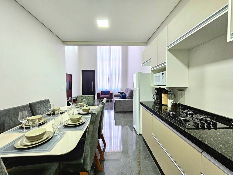 Casa Nova com 3 quartos / Churrasqueira / Banheira prox Cata