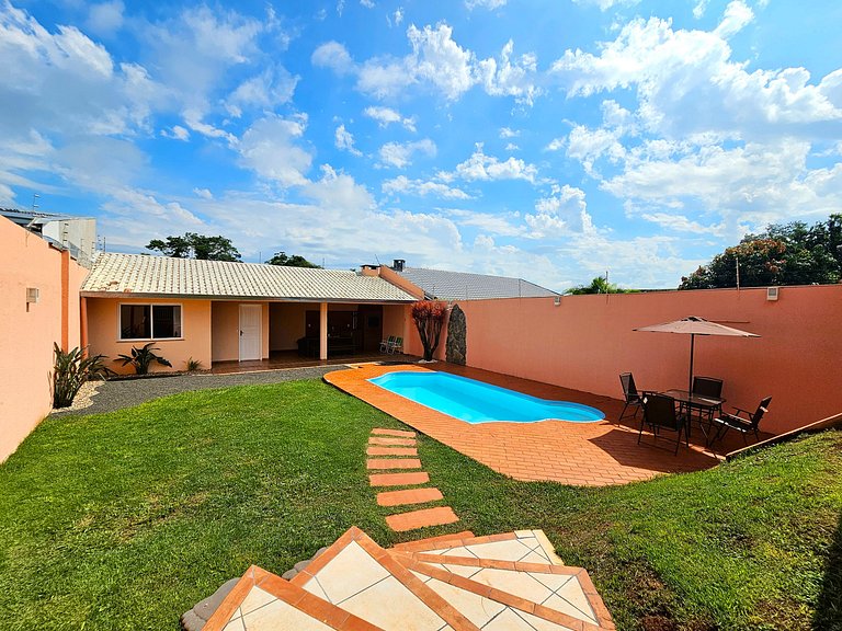 Casa 4 quartos Piscina prox Paraguai e Itaipu