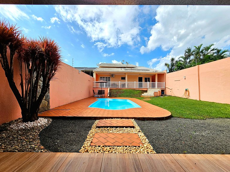Casa 4 quartos Piscina prox Paraguai e Itaipu