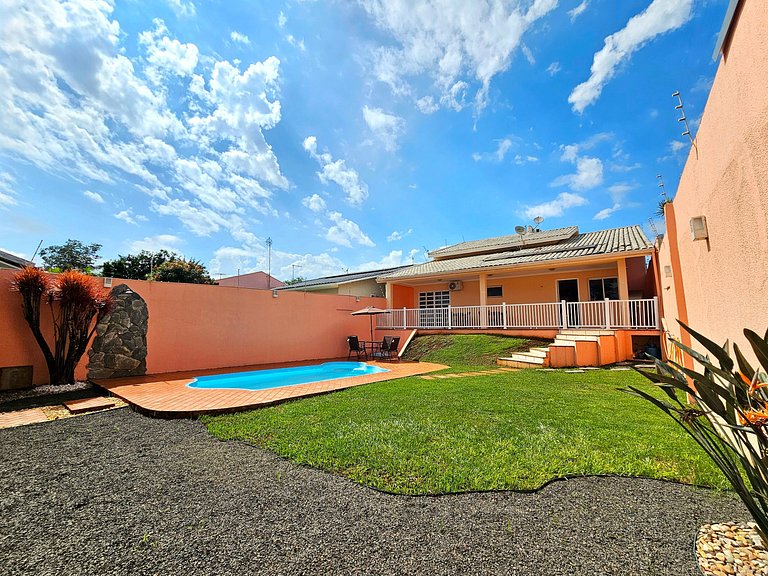 Casa 4 quartos Piscina prox Paraguai e Itaipu
