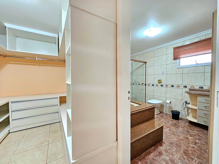 Casa 4 quartos Piscina prox Paraguai e Itaipu