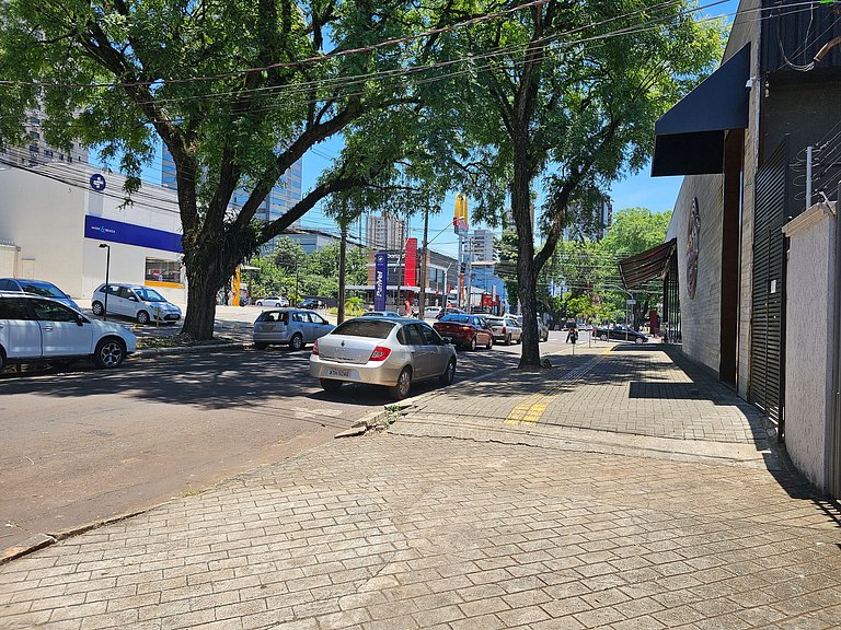 Apt Centro de Foz, para até 8 pessoas com garagem