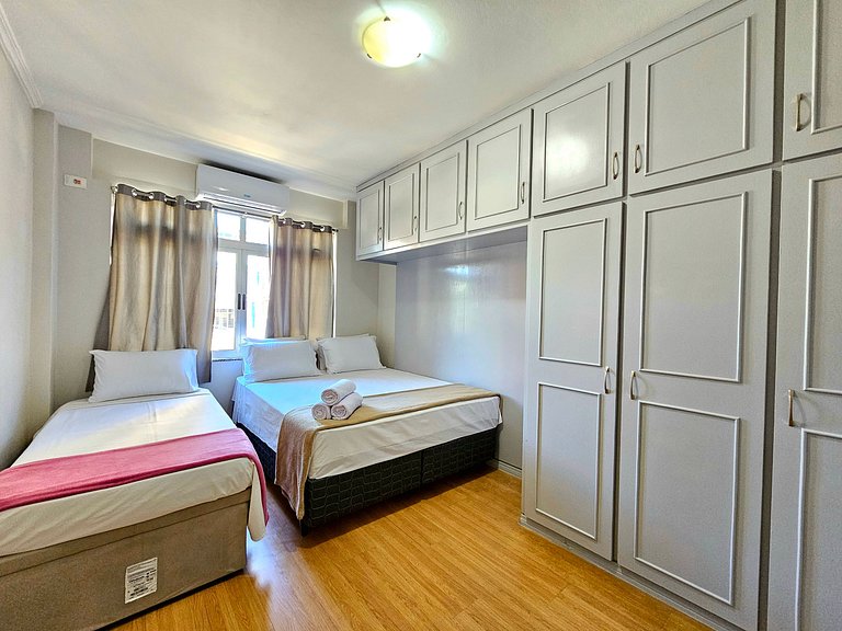 Apt Centro de Foz, para até 8 pessoas com garagem