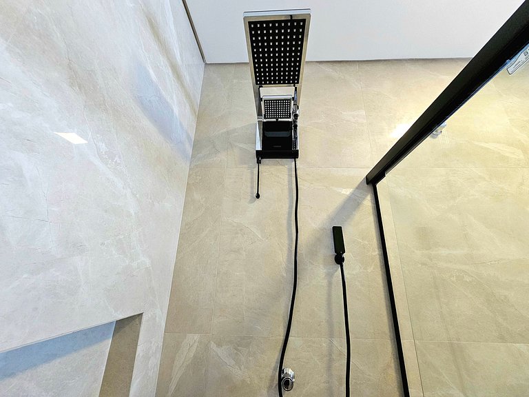 Casa Alto Padrão Novíssima 3 quartos