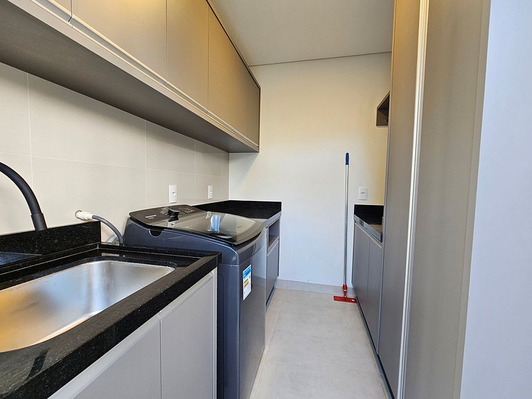 Casa Alto Padrão Novíssima 3 quartos
