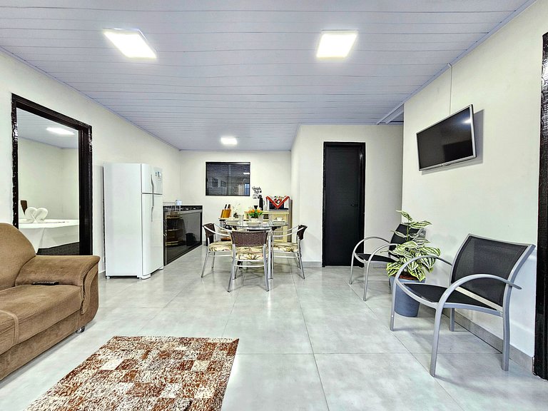 Casa 3 quartos com 6 camas - bairro tranquilo