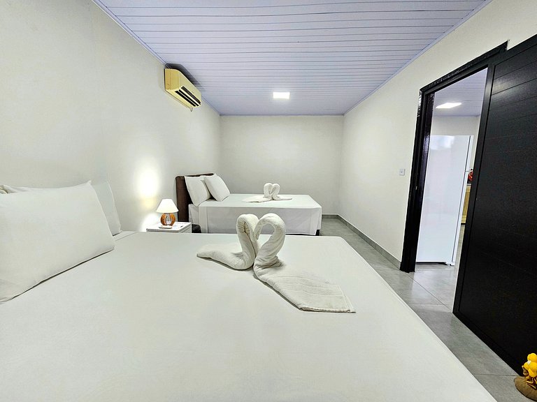 Casa 3 quartos com 6 camas - bairro tranquilo