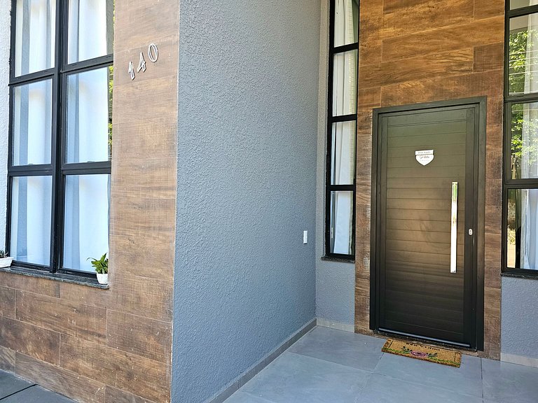 Casa NOVA para 06 pessoas prox Centro e Cataratas