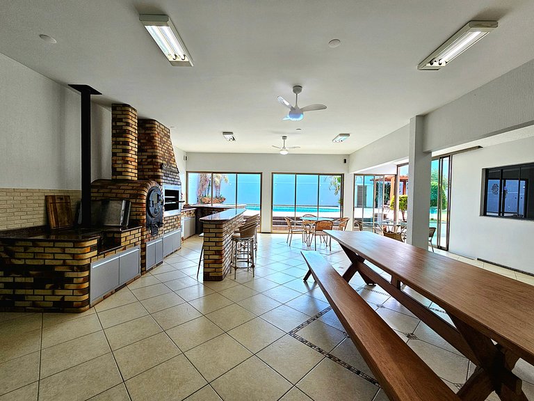 Casa 6 quartos Padrão TOP area nobre prox atrativo