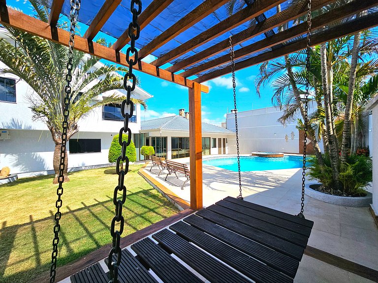 Casa 6 quartos Padrão TOP area nobre prox atrativo