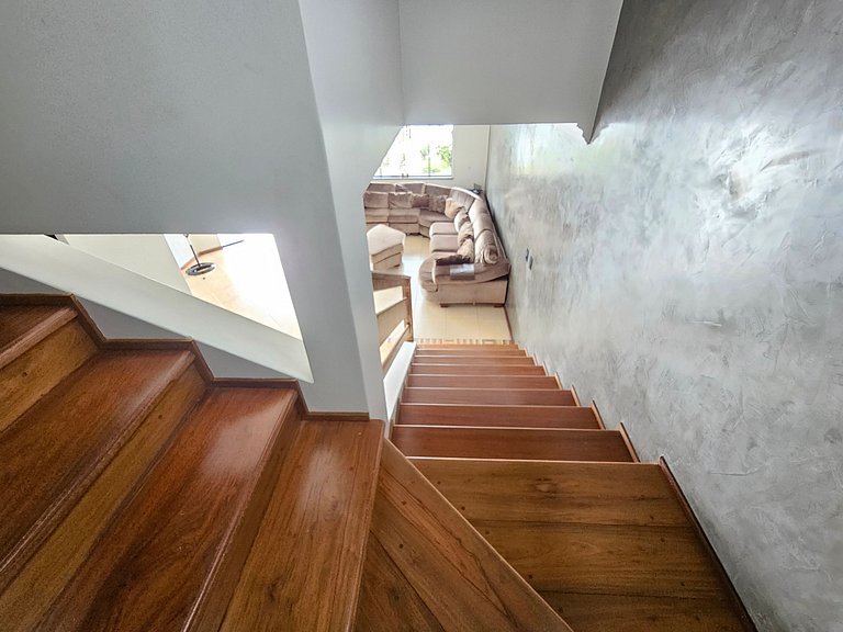 Casa 6 quartos Padrão TOP area nobre prox atrativo