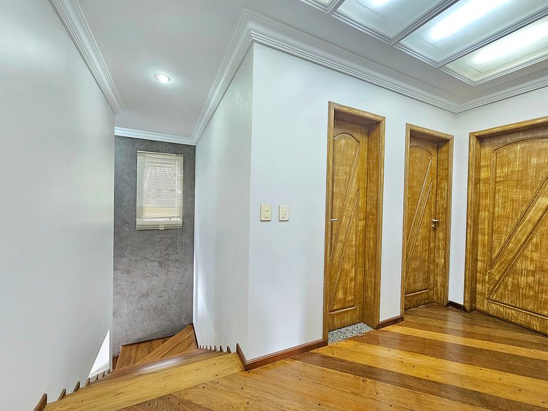 Casa 6 quartos Padrão TOP area nobre prox atrativo