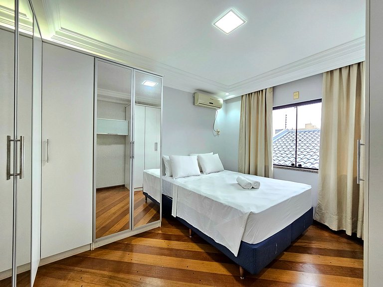 Casa 6 quartos Padrão TOP area nobre prox atrativo