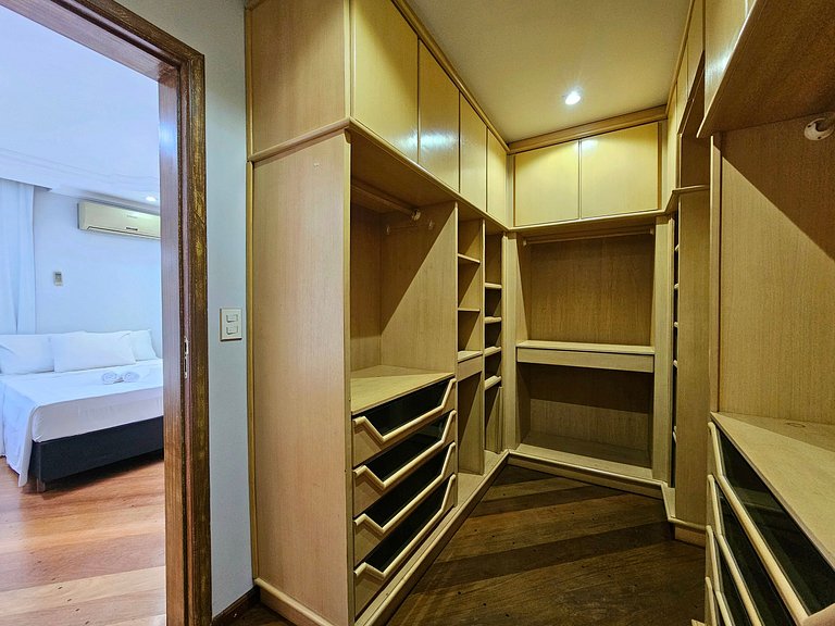 Casa 6 quartos Padrão TOP area nobre prox atrativo