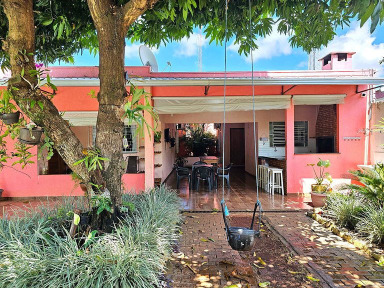 Casa4 quartos Piscina prox Centro e Cataratas