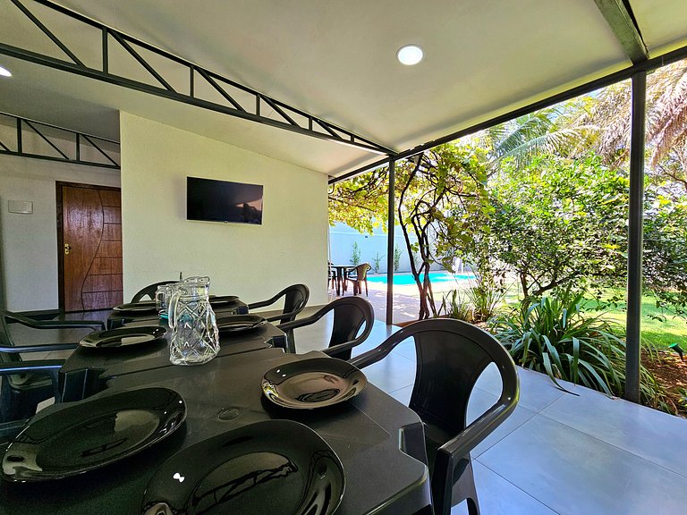Casa 2 quartos 2 banheiros em meio a Área Verde