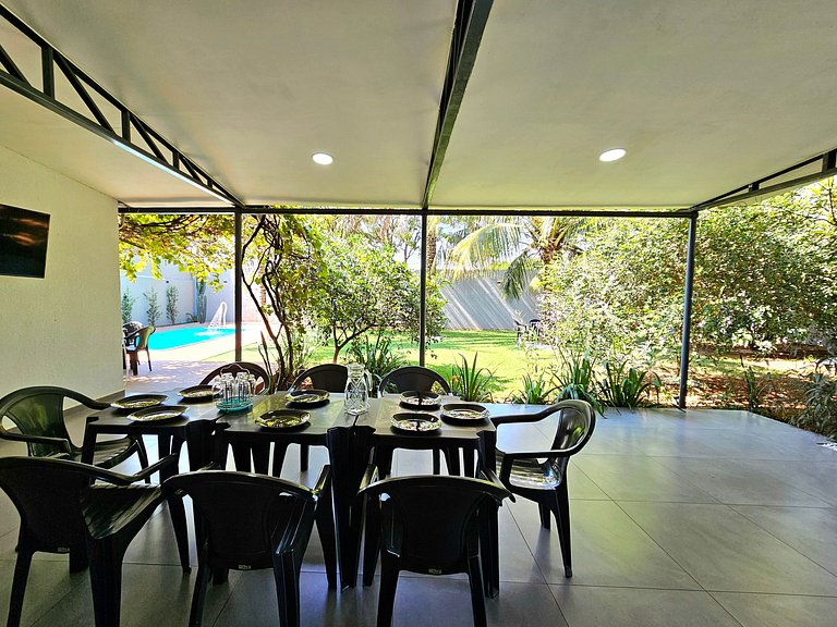 Casa 2 quartos 2 banheiros em meio a Área Verde
