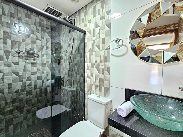 Casa 2 quartos 2 banheiros em meio a Área Verde