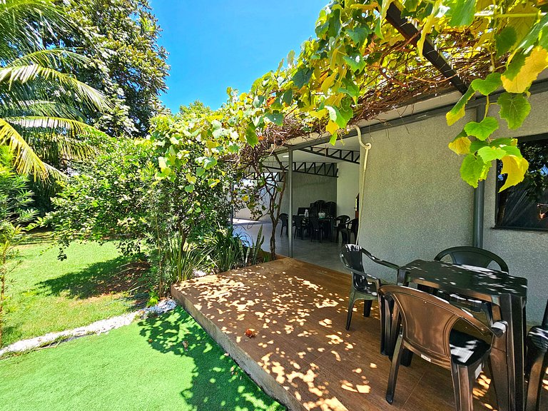 Casa 2 quartos 2 banheiros em meio a Área Verde