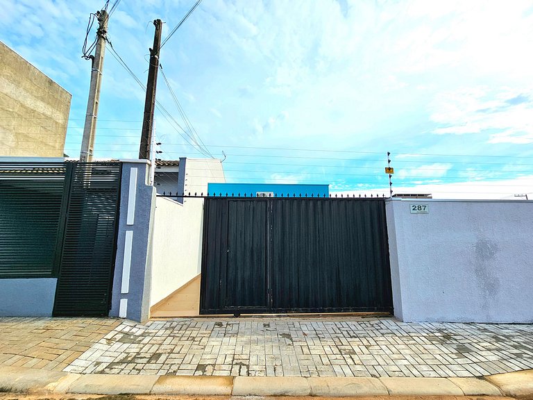 Casa nova Prox Hosp Costa Cavalc prox Paraguai