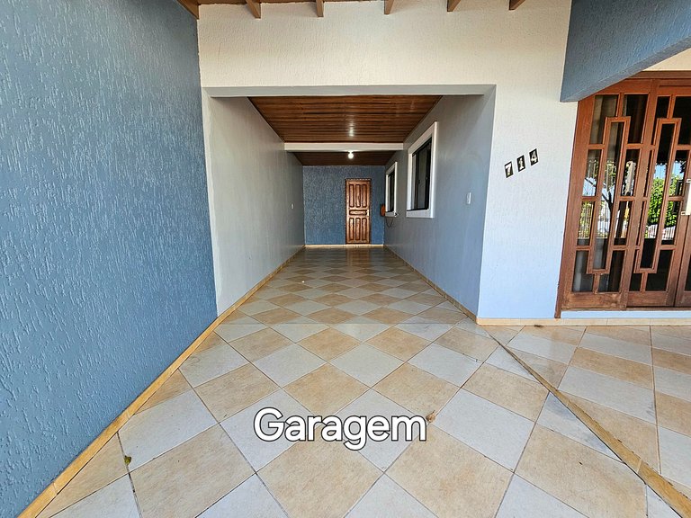 Casa Familiar Espaço Amplo com churrasqueira
