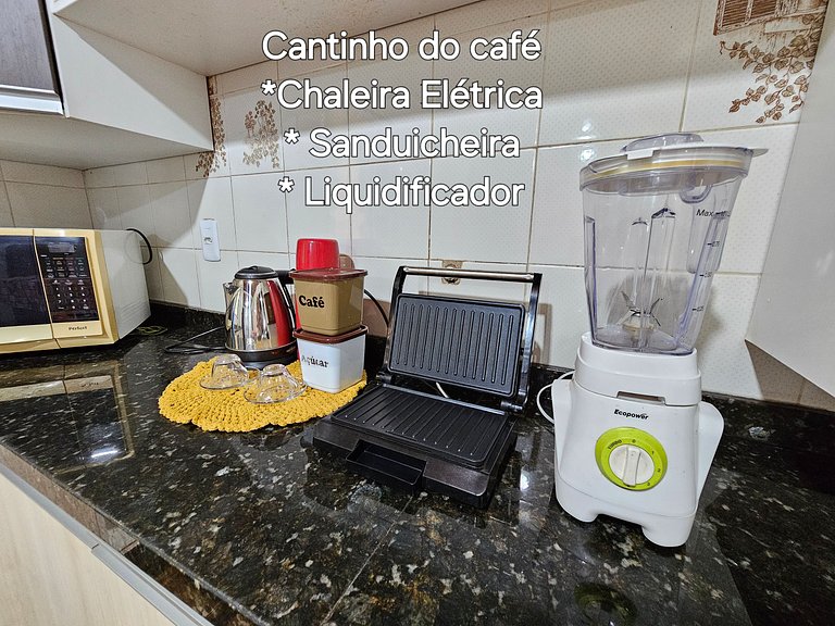 Casa Familiar Espaço Amplo com churrasqueira