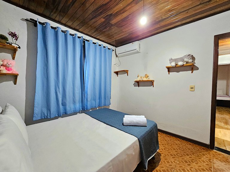 Casa Familiar Espaço Amplo com churrasqueira