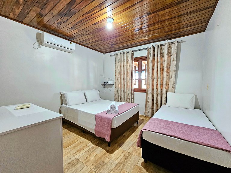 Casa Familiar Espaço Amplo com churrasqueira