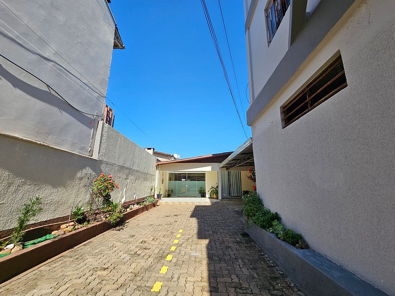 Casa 4 quartos c Piscina ao lado do Paraguai