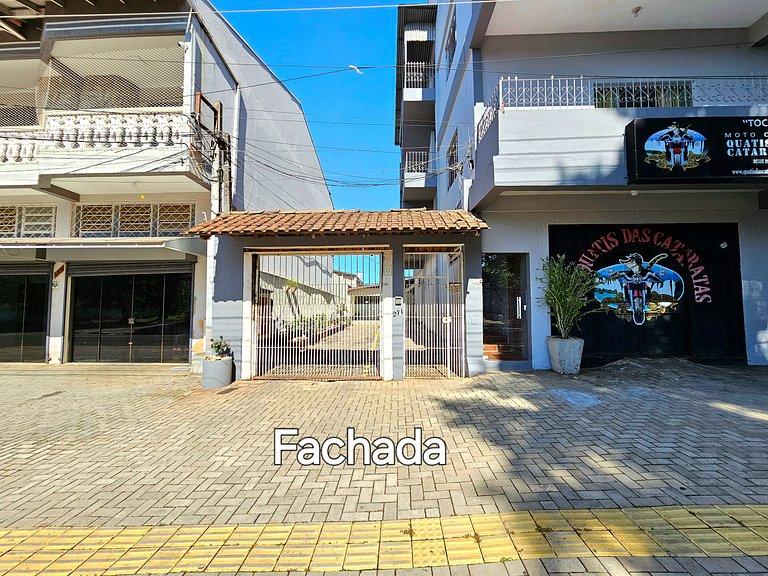 Casa 4 quartos c Piscina ao lado do Paraguai