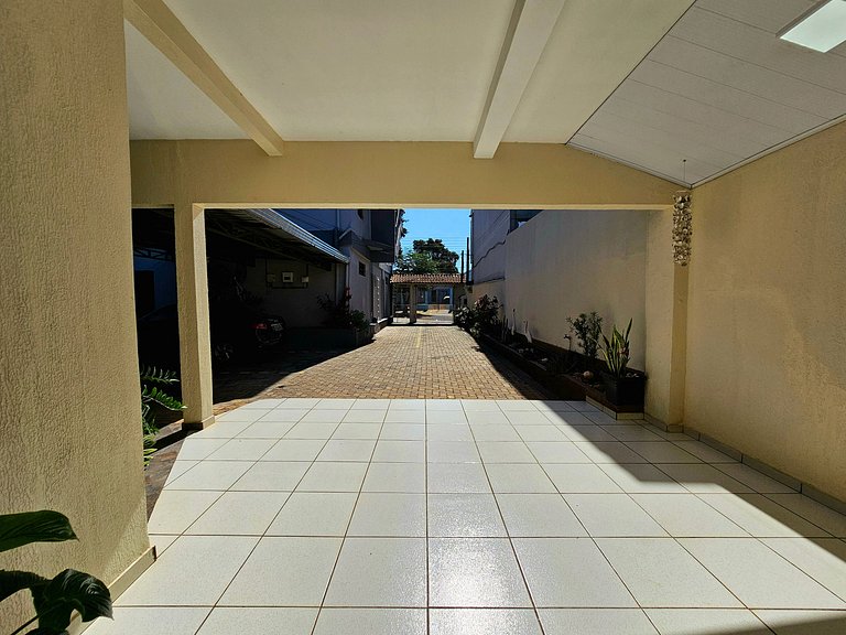 Casa 4 quartos c Piscina ao lado do Paraguai