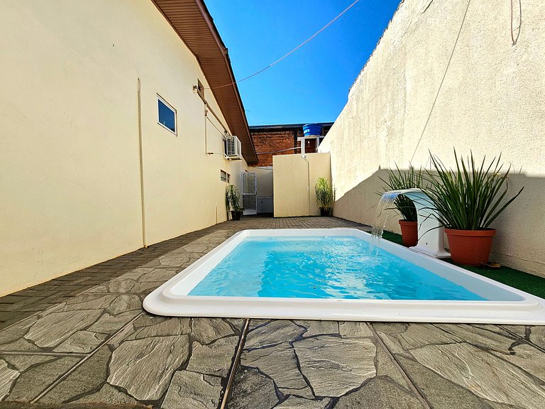 Casa 4 quartos c Piscina ao lado do Paraguai