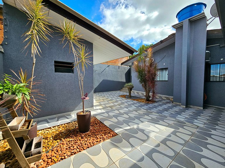 Casa Familiar 3 quartos c Piscina prox centro