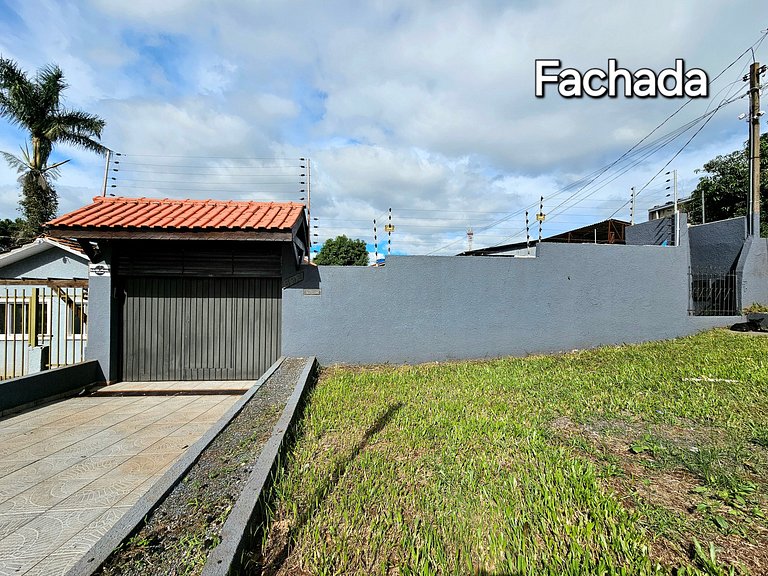 Casa Familiar 3 quartos c Piscina prox centro