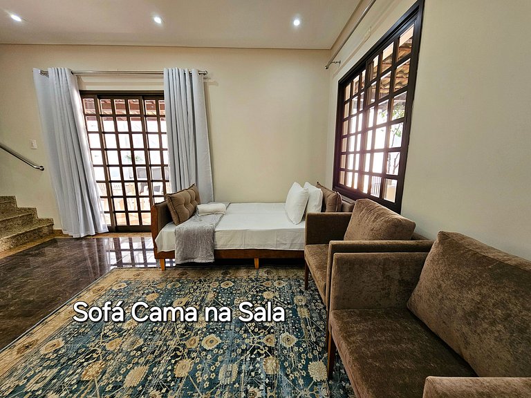 No Centro 9 pessoas com Piscina e Churrasqueira
