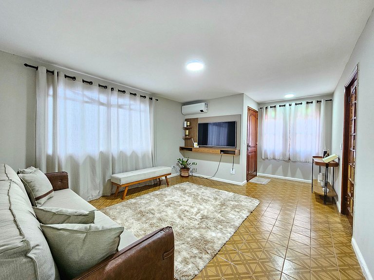 Casa Familiar 3 quartos 10 minutos centro