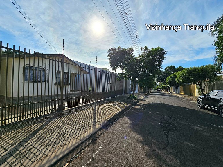 Casa Familiar 3 quartos 10 minutos centro