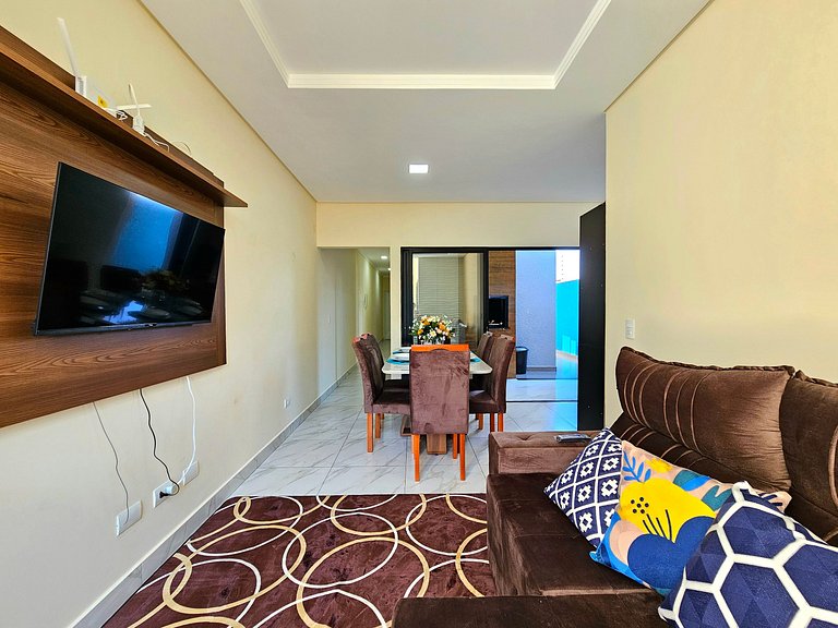 Casa 3 Quartos 2 Banheiros prox Cataratas e Centro