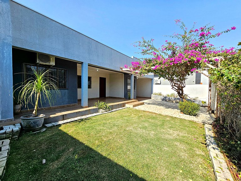 Casa 4 quartos c Piscina 20 min dos Atrativos